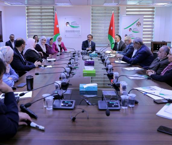 الأمير مرعد يلتقي لجنة العمل والتنمية الاجتماعية والسكان النيابية